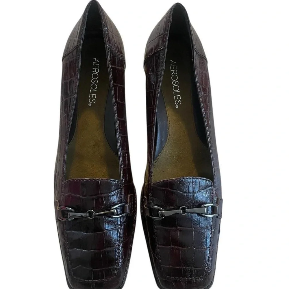 AEROSOLES Croc-Embossed Dark Brown Leather Loafers 8.5 Square Toe - Picture 2 of 7